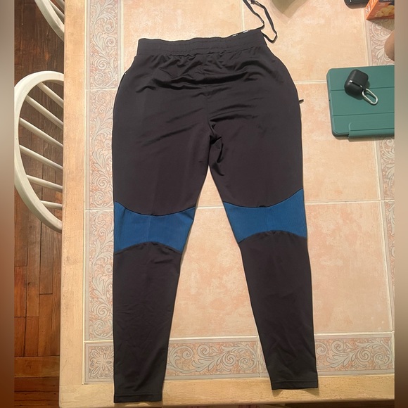 Gymshark Trackpants Size:S - Picture 2 of 3
